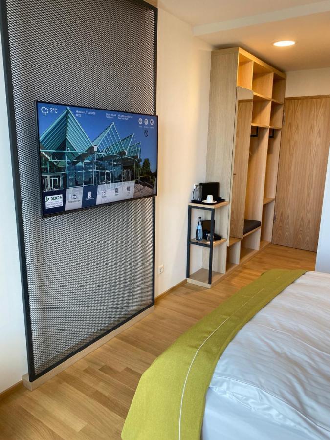 Отель Dekra Congresshotel Wart