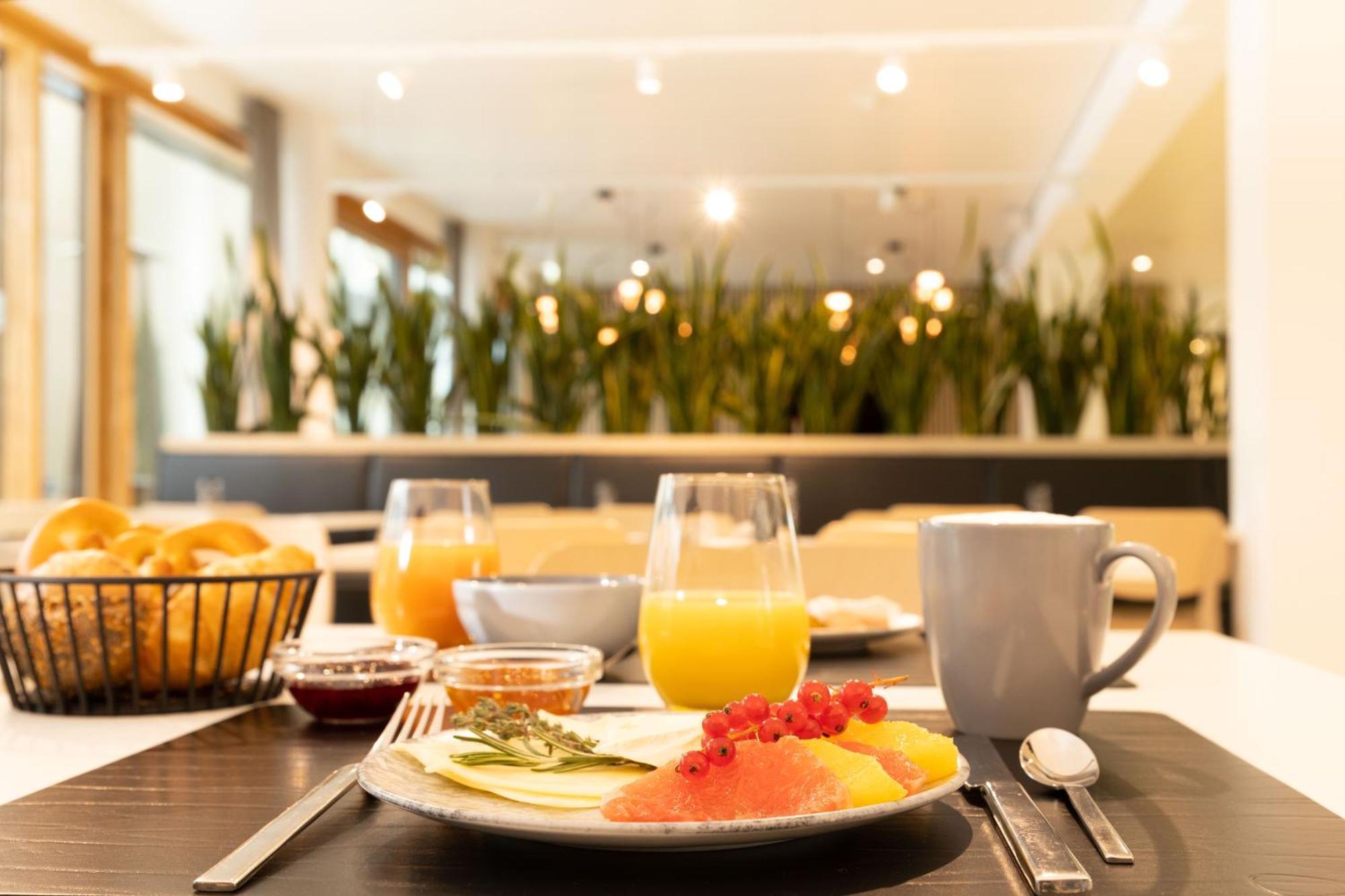 Dekra Congresshotel Wart Отель
