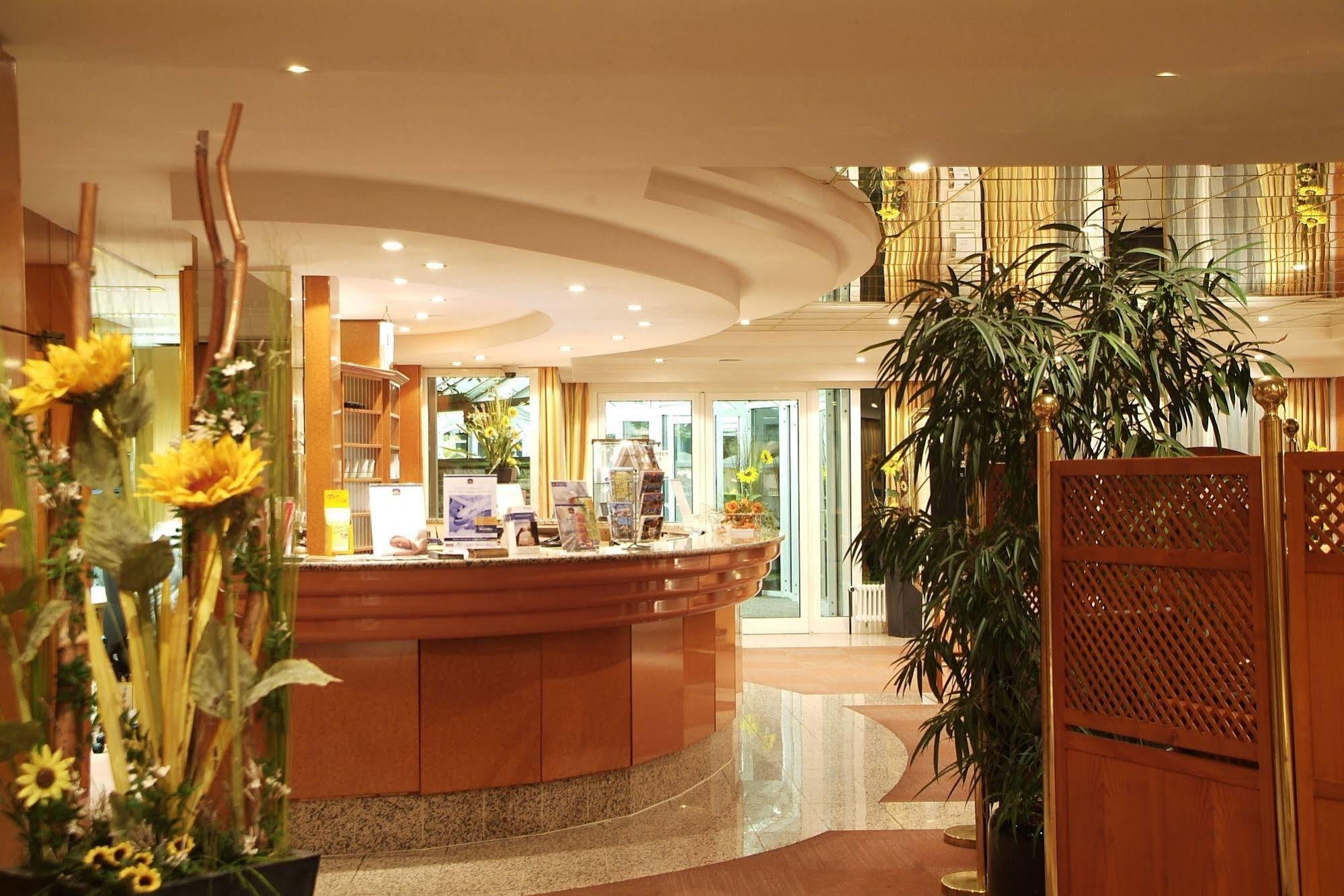 Отель Dekra Congresshotel Wart Альтенштайг