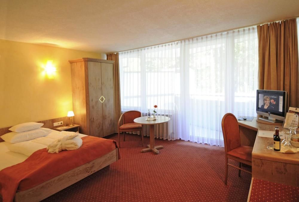 Dekra Congresshotel Wart Отель